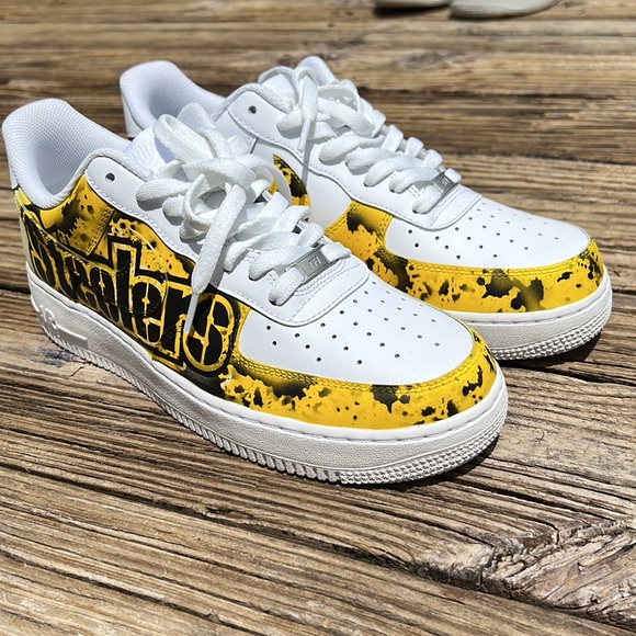 Custom Steelers Air Force 1 - Picture 2 of 7